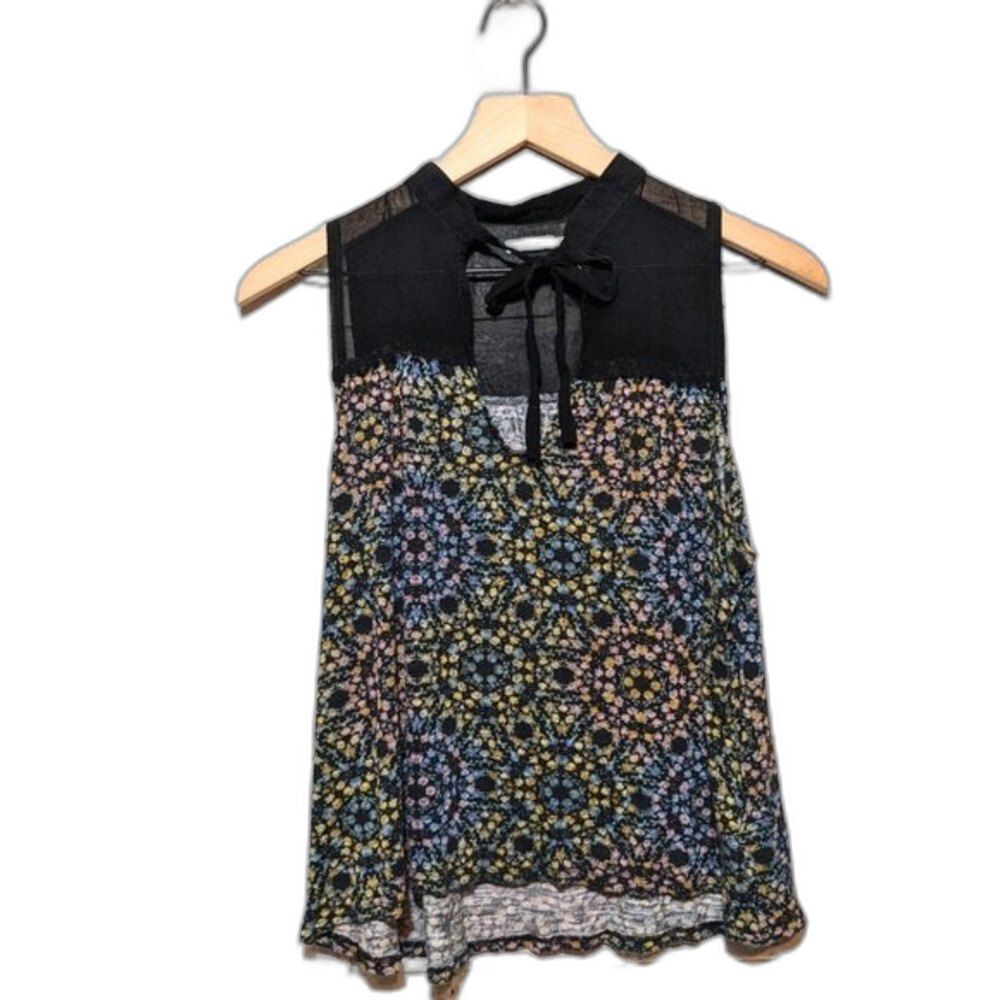 Kimchi Blue sleeveless top‎ with tie neck sheer shoulders floral pattern sz S